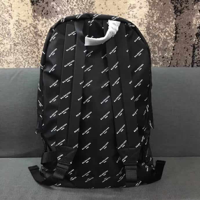 BALENCIAG巴黎世家 雙肩背包 休閒百搭款  BL1083